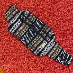 Artesanías Pinzon - Woven Fanny Pack